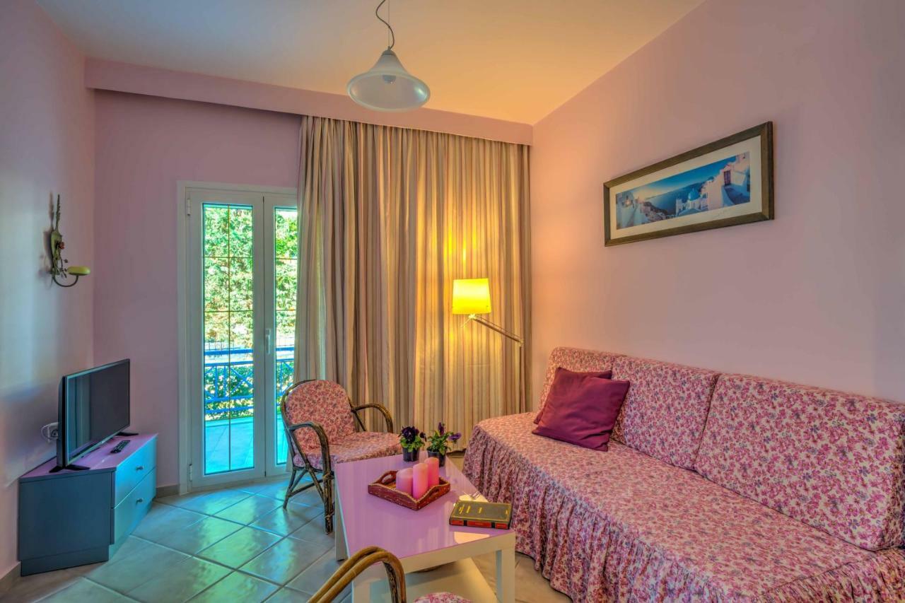 Elegant 1Br By Heraklion Beach Sun &Comfort Await Amoudara Lasithiou Eksteriør billede